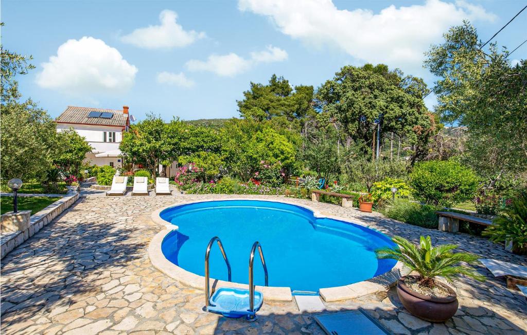 Nice Apartment In Mundanije With Wifi, Mundanije