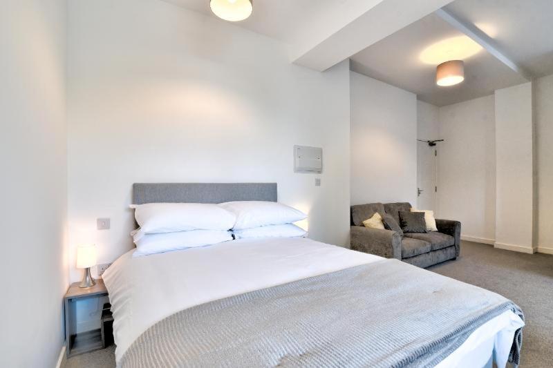 Modern new redeveloped studio Apartment in Clacton, Clacton-on-Sea