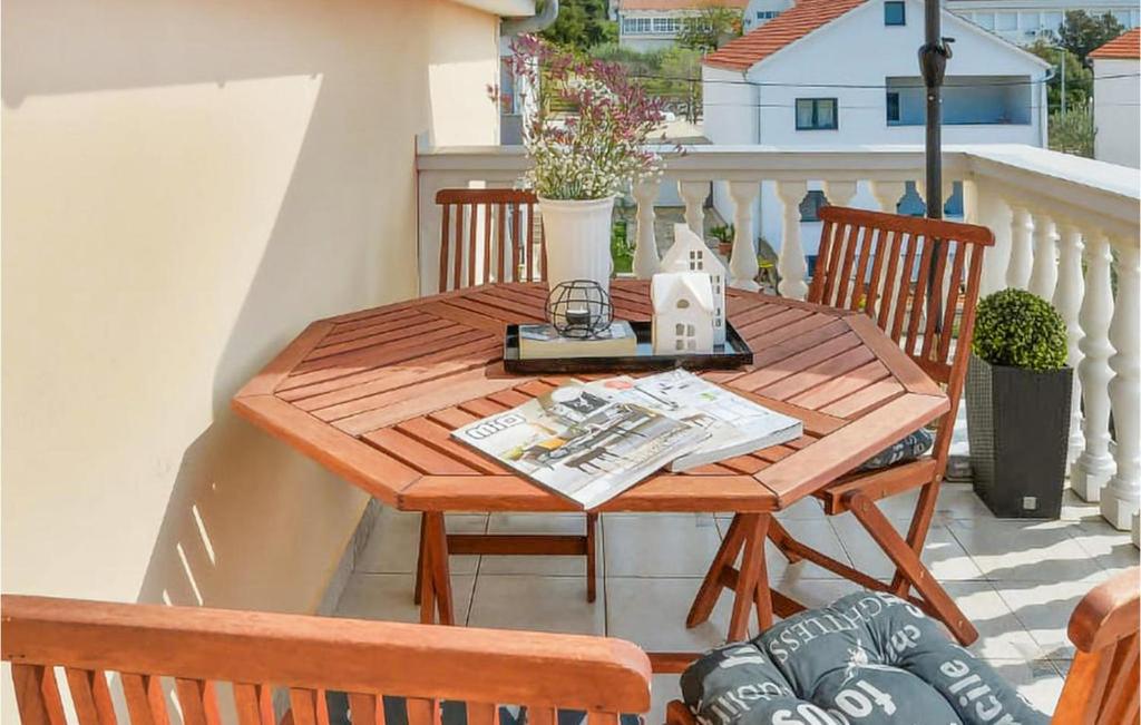 Gorgeous Apartment In Zadar With Wifi, Zadar