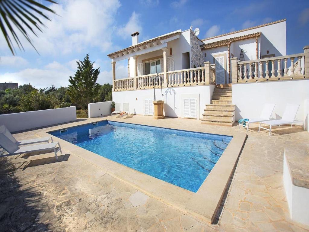 Sea-View Finca with Pool, Santanyi