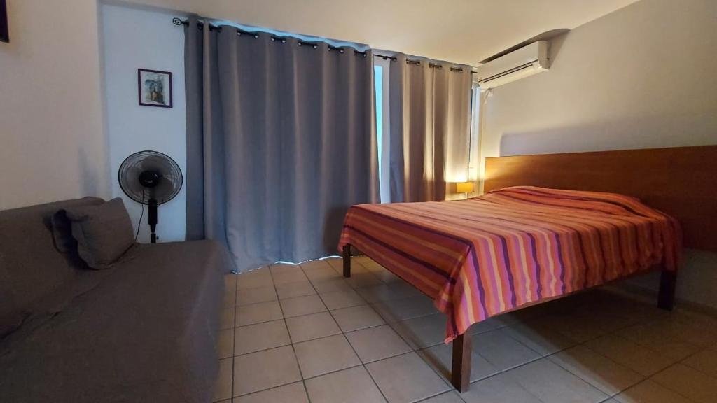 Une petite halte à Terre-de-Haut, Terre-de-Haut