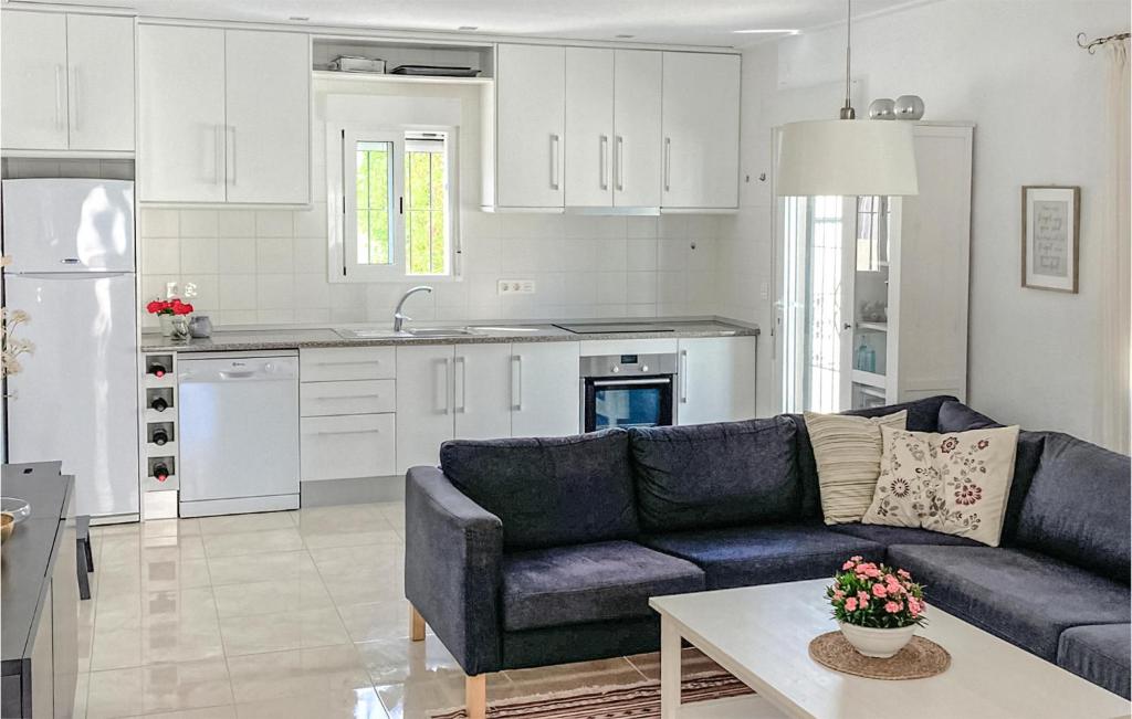 Amazing Home In El Chaparral With Wifi - 4