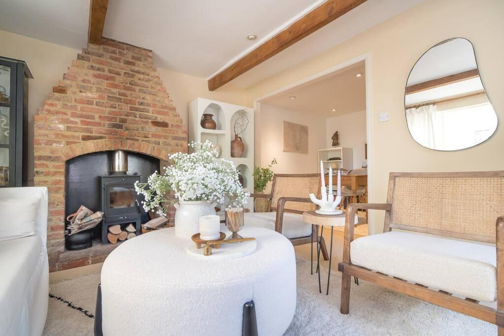 Adorable 2 Bedroom Guest House, Hawkhurst photo 7