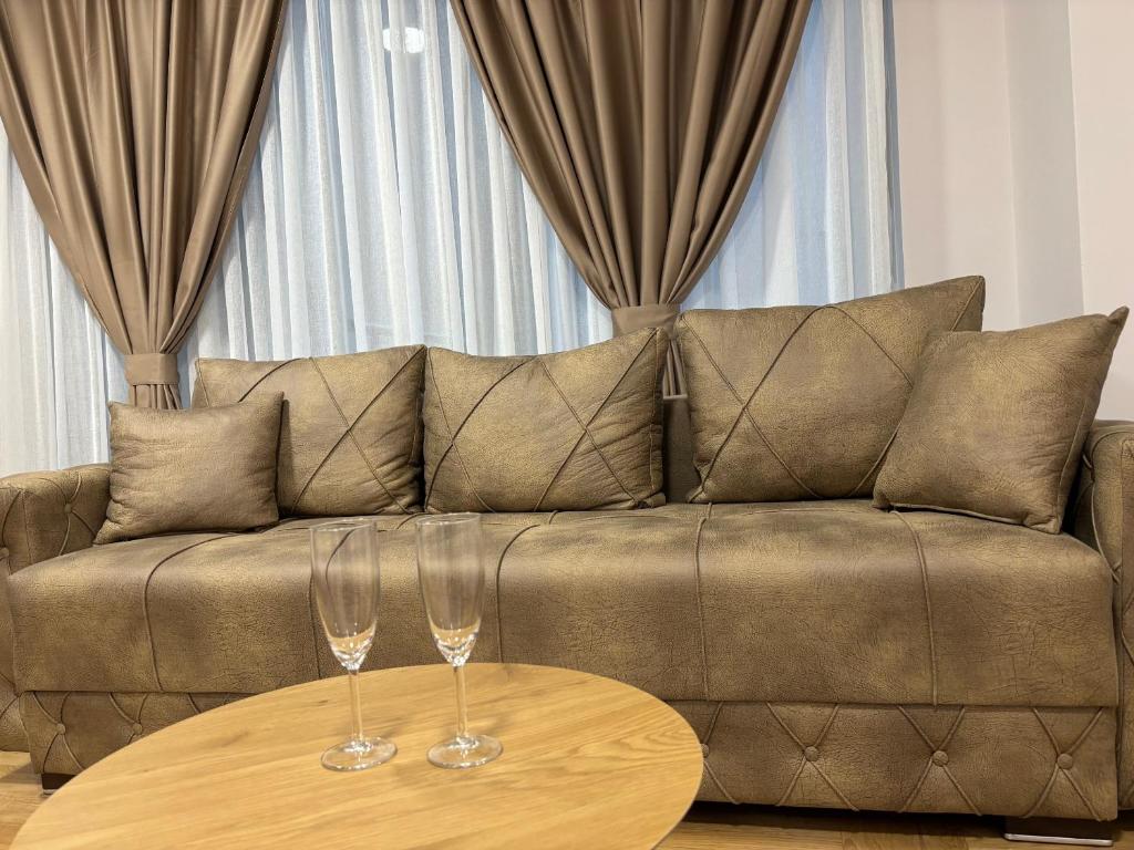 Lux Vracar by Magenta - 2