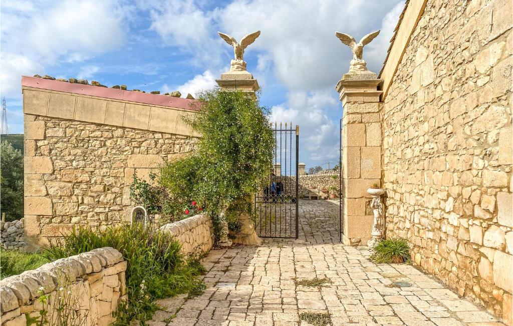 Awesome Home In Ragusa With Wifi - 2