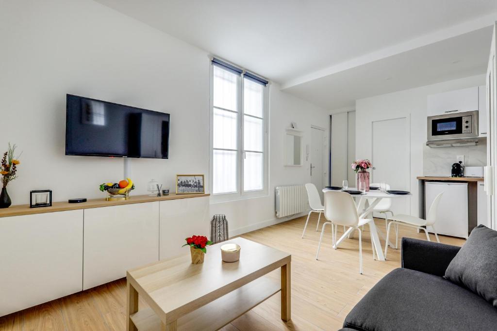 Center of Paris l Fully equipped and Cozy - 5