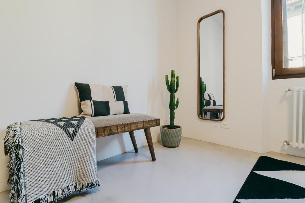 Porta Venezia-Exclusive Design Apartment-2 Rooms - 5