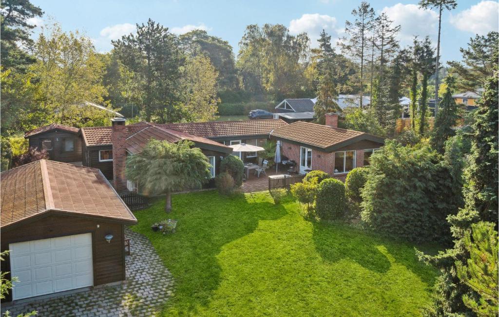 Nice Home In Væggerløse With Wifi, Marielyst