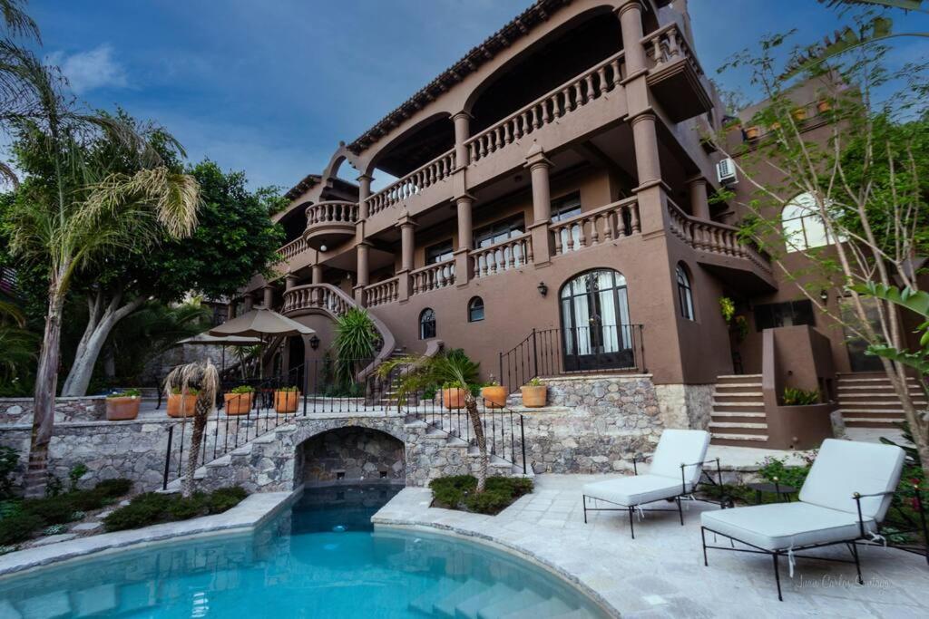 Stunning views and pool, San Miguel de Allende