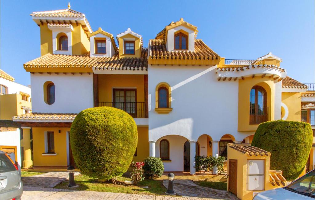 3 Bedroom Cozy Home In Cartagena - 2
