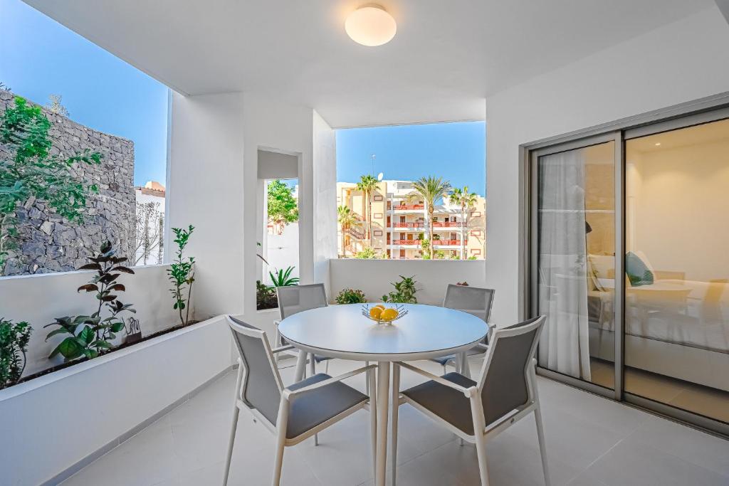 Luxury 2 bedrooms apartment in Palm-Mar, Tenerife - 3