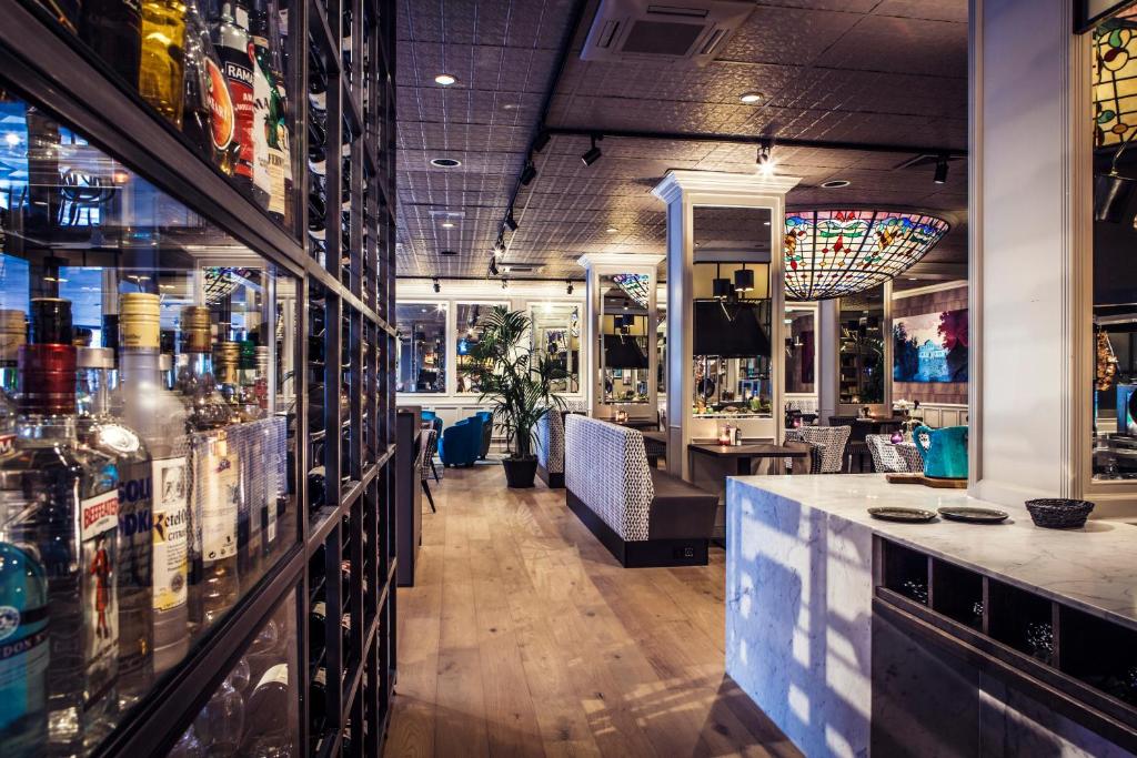 Carlton Square Hotel Photo 22