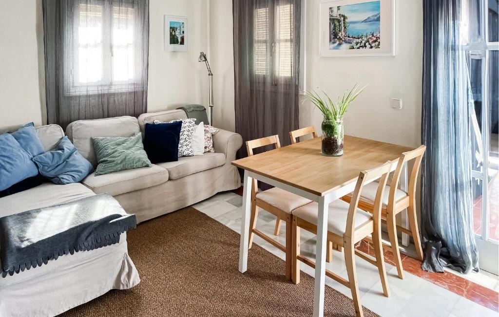 2 Bedroom Beautiful Apartment In Mijas - 3