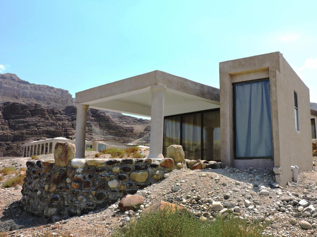 Mujib Chalets — Hotel in Dead Sea