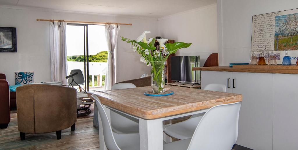 Kingfisher Cottage 테라스