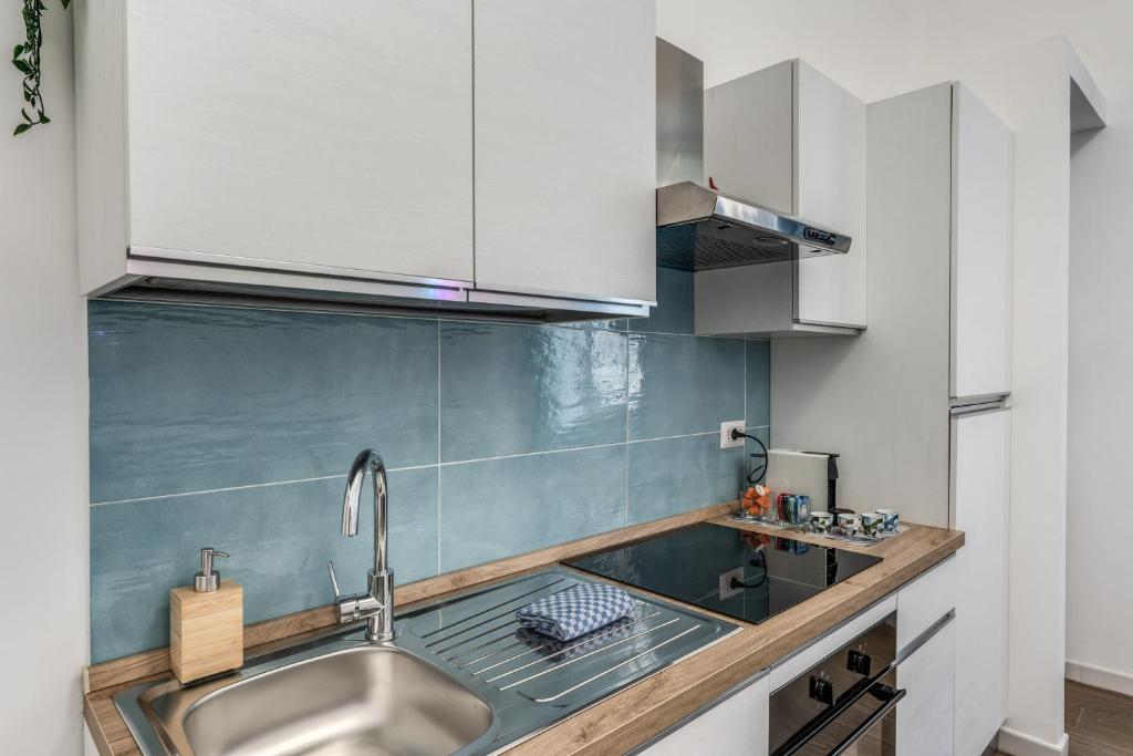 Domus Alessandro City Apartment - 2