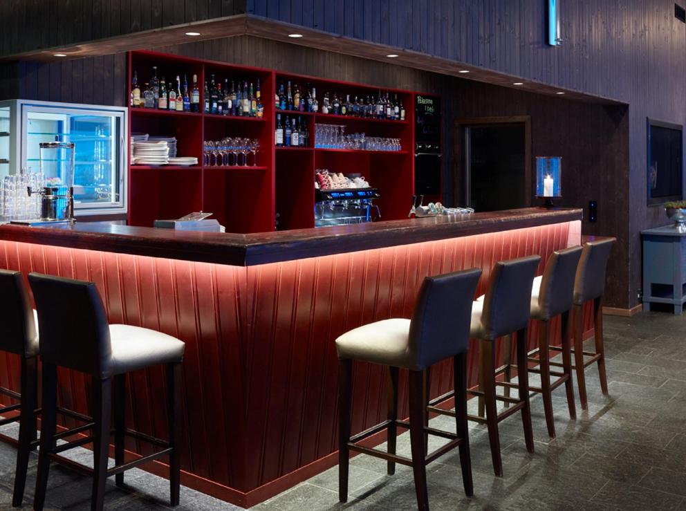 Bar/lounge