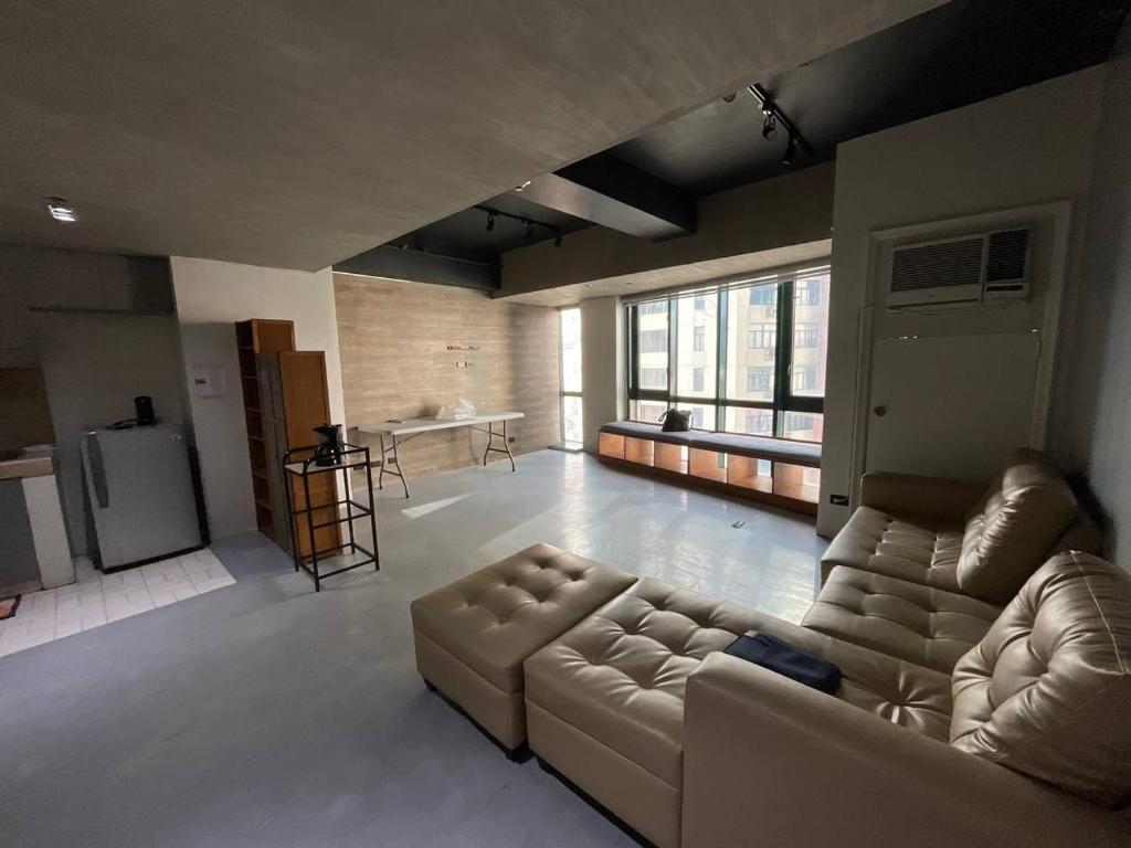 63 sqm Unit for GET TOGETHER at Poblacion, Makati with Private Parking, Манила