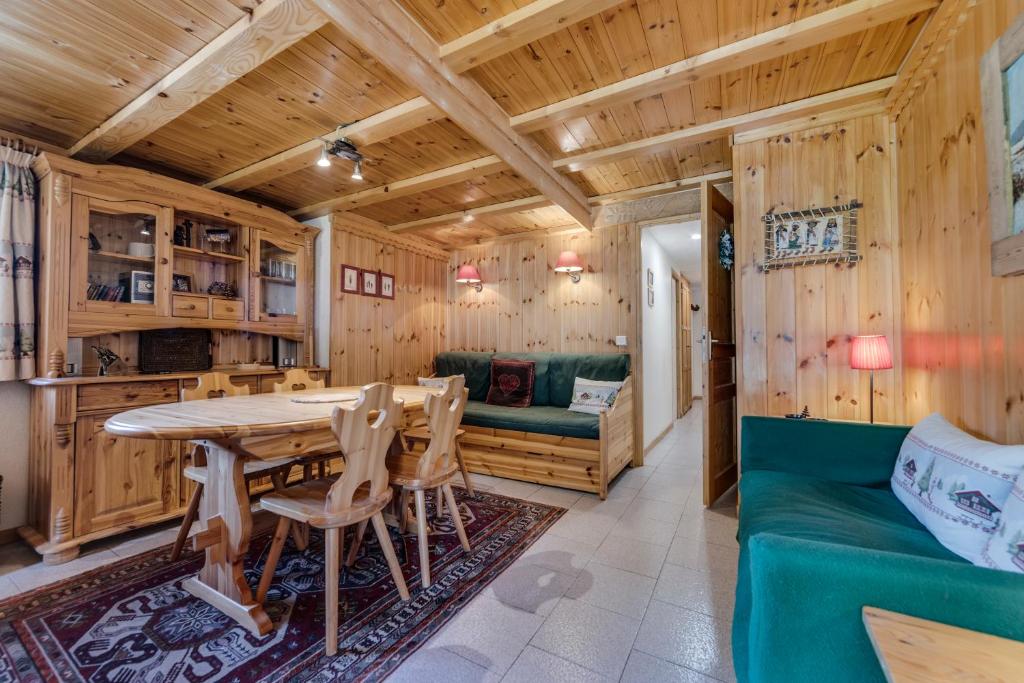 BARME DE L'OURS 2 Bel appartement dans un Chalet - 1