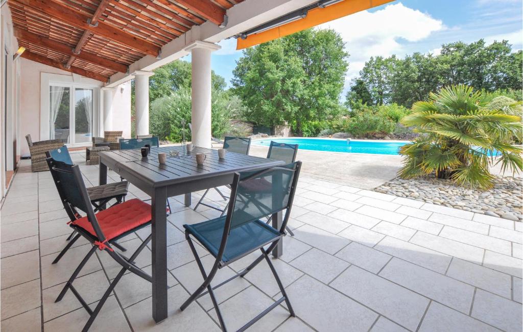 Gorgeous Home In Saint-Cézaire-Sur-Siag - 2