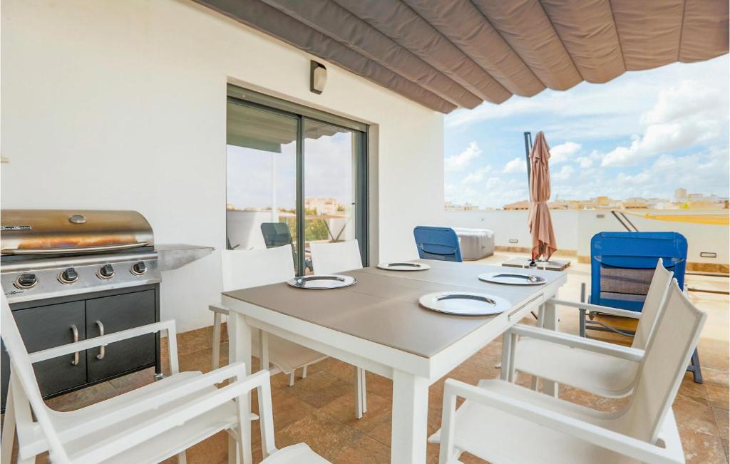 Nice Apartment In Pilar De La Horadada - 3