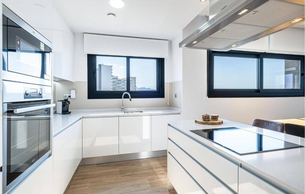 Lovely Apartment In Benidorm With Sauna - 5