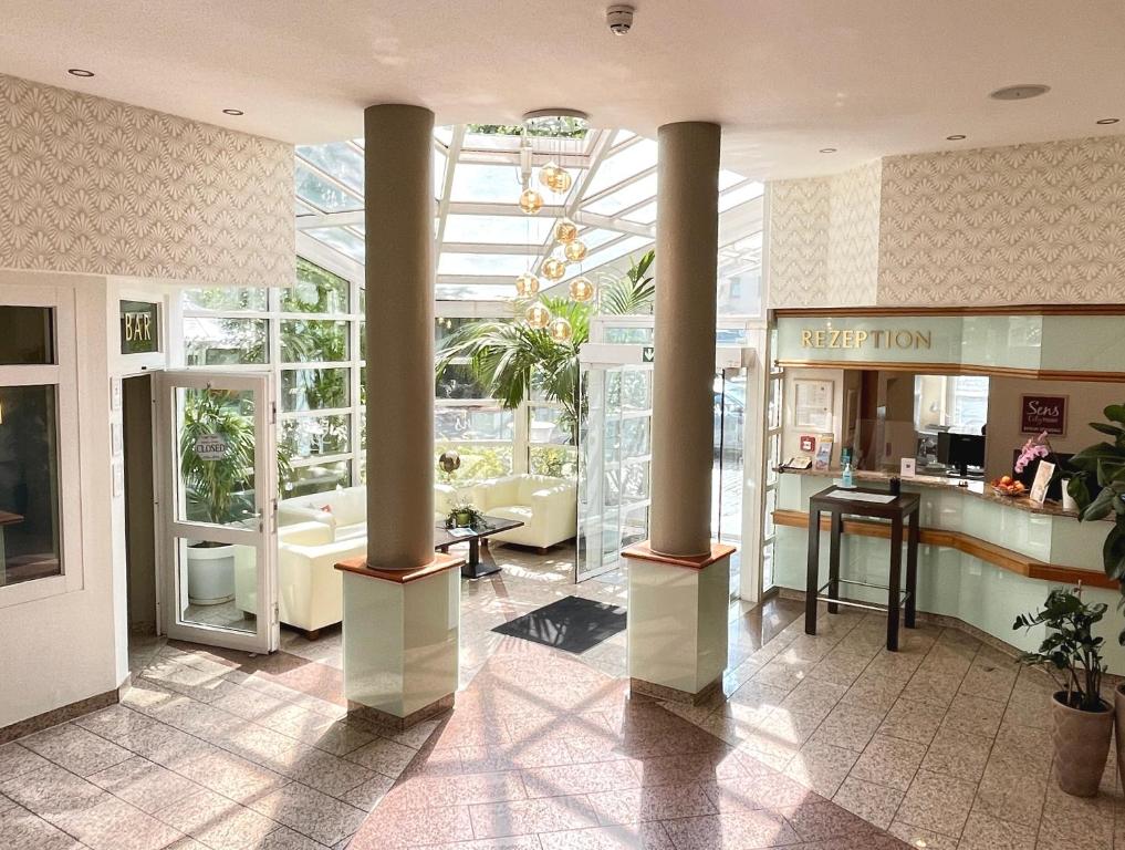 センスシティ ホテル ベルリン シュパンダウ (SensCity Hotel Berlin Spandau) フロント・ロビー
