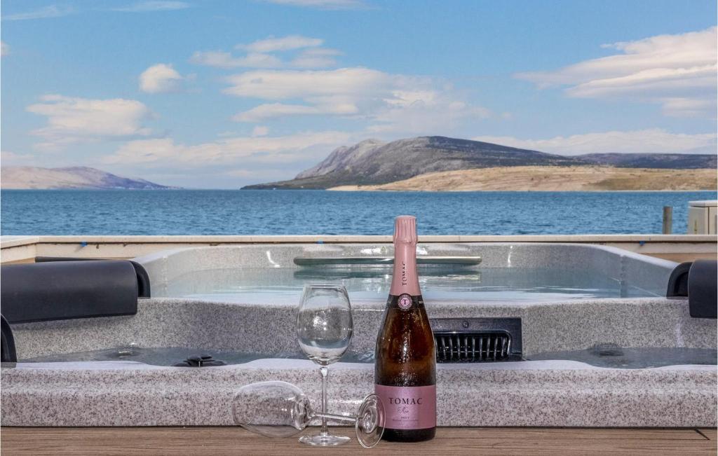 Villa Fux Zrce, Novalja