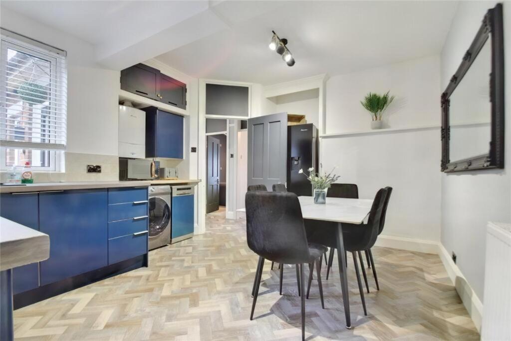 Manse Apartment, Great Malvern