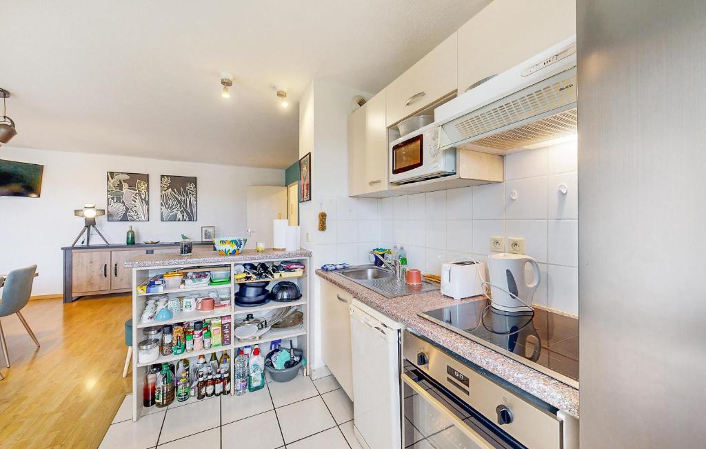 Stunning Apartment In Bagnères-De-Bigorre - 5