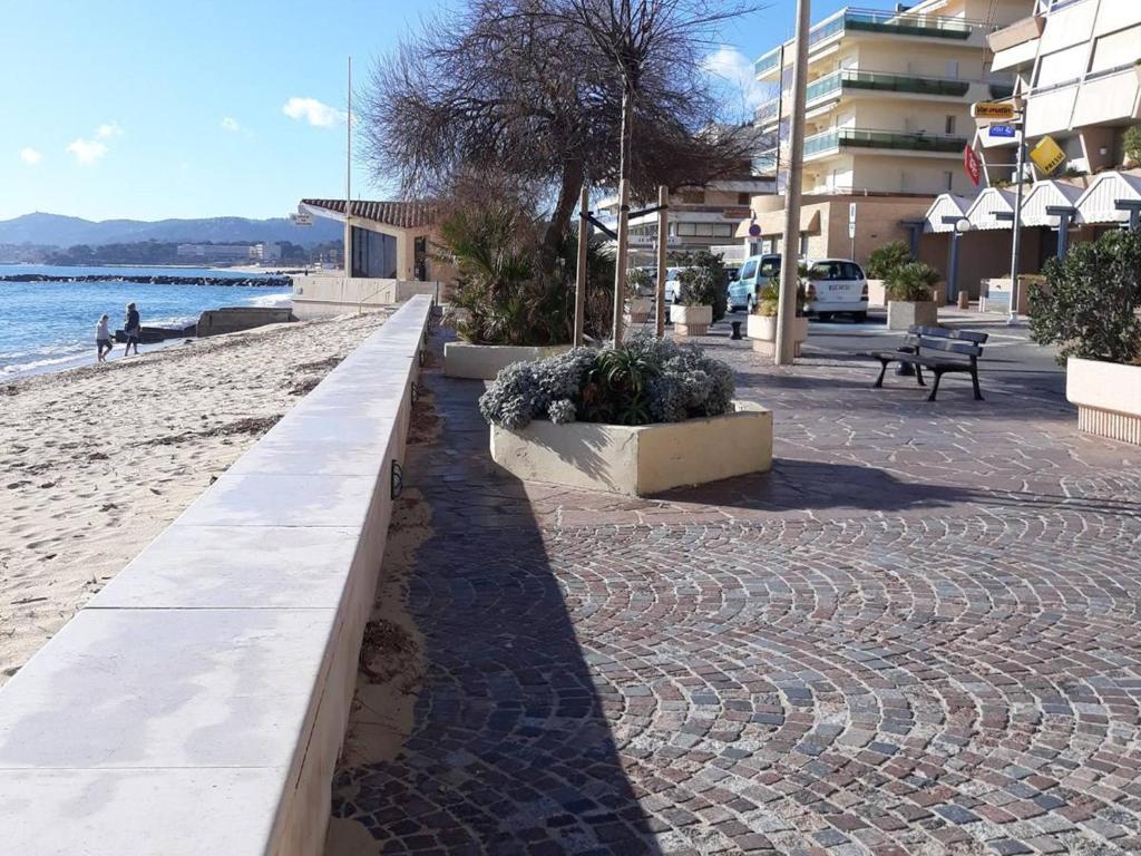 Appartement T2 climatisé avec terrasse, Le Lavandou - FR-1-308-54 - 2