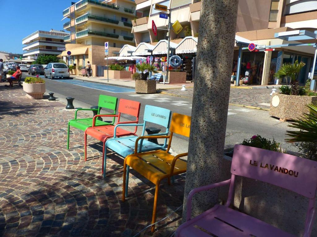 Appartement T2 climatisé avec terrasse, Le Lavandou - FR-1-308-54 - 5