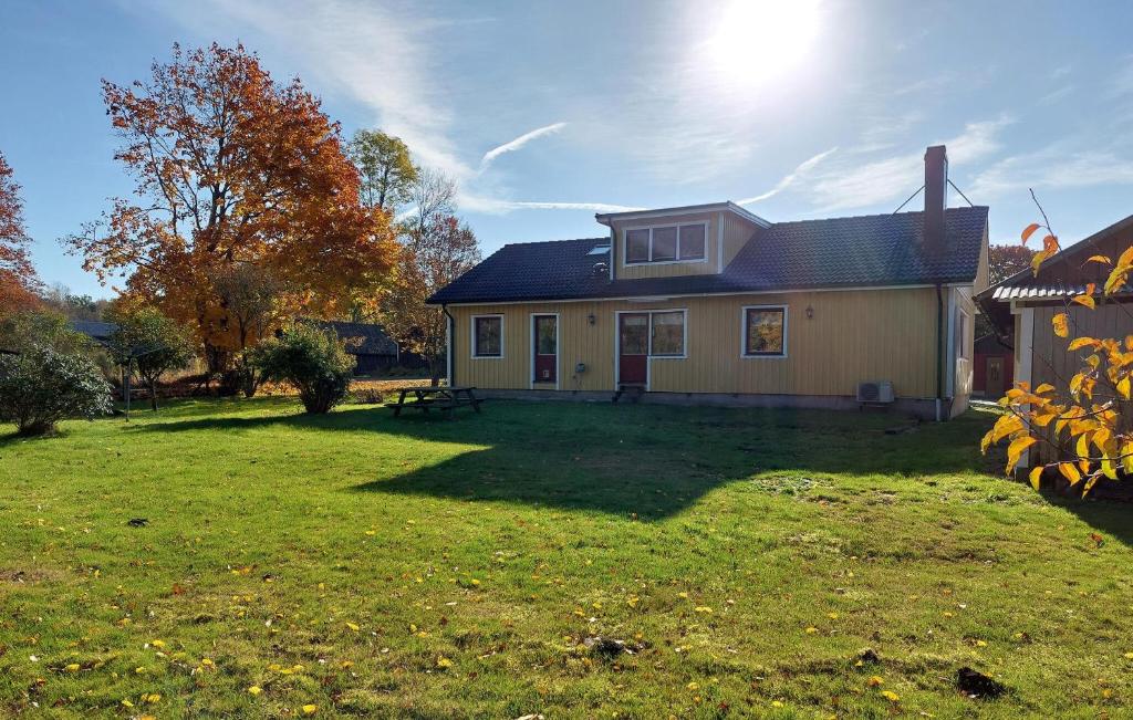 Amazing Home In Västra Torup With Wifi, Västra Torup