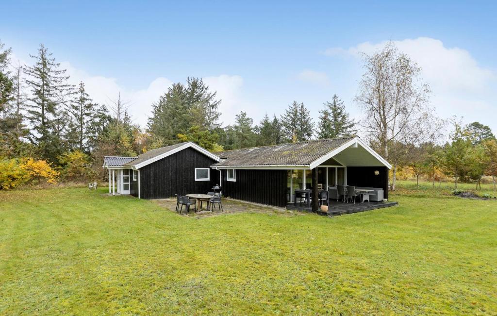 4 Bedroom Pet Friendly Home In Bindslev, Bindslev