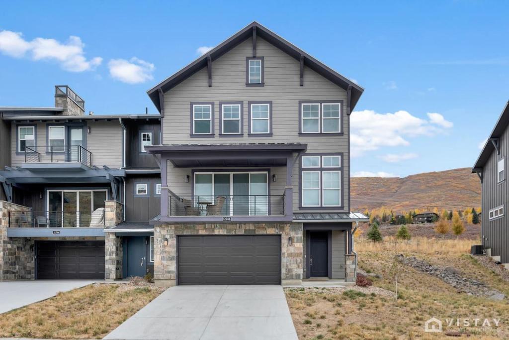 Mountain Hideout, Daniel