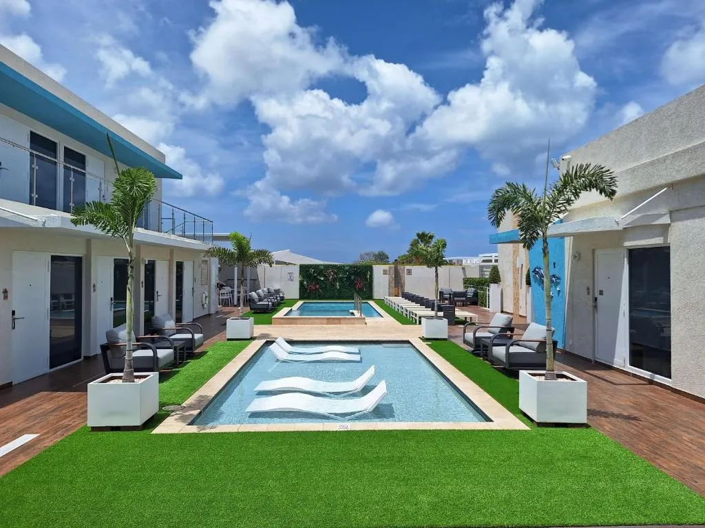 Aruba Boutique & Art Hotel - Only Adults - New Hotel，位于棕榈滩的酒店
