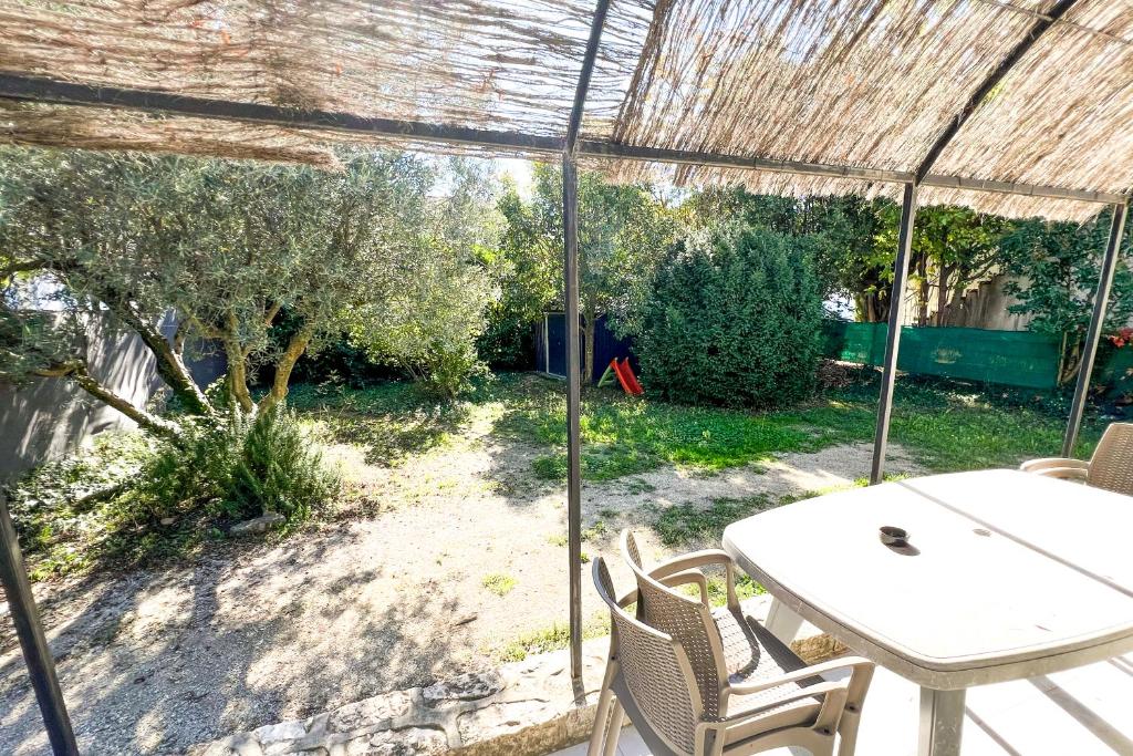 AC - Car parking - Garden - Near Ramparts - 5