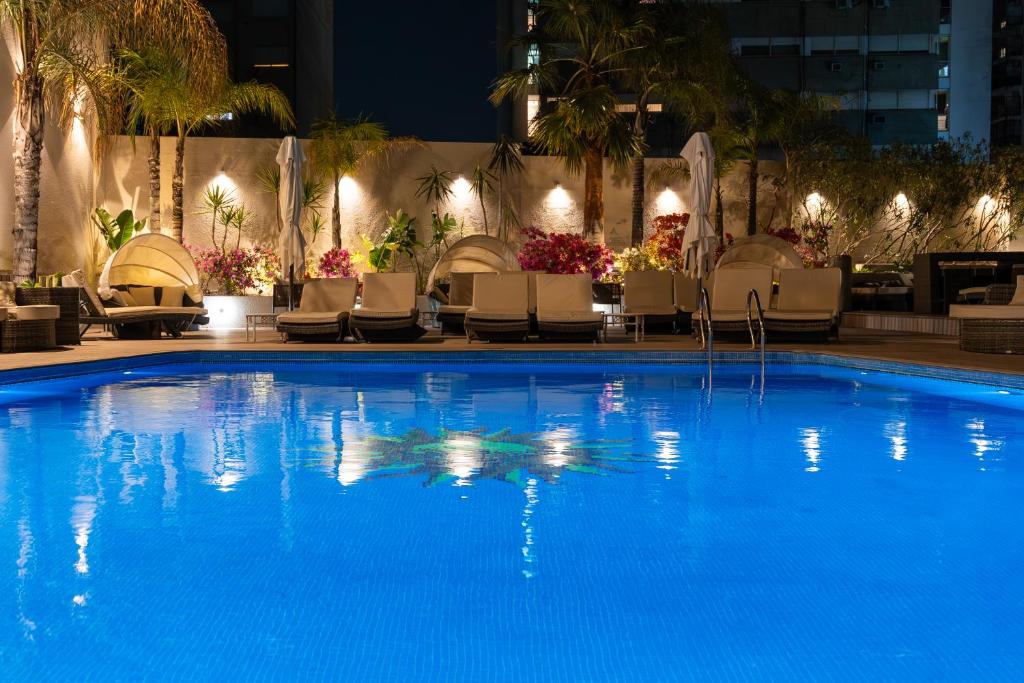 Swimming pool, Holiday Inn Rosario By IHG in Rosario