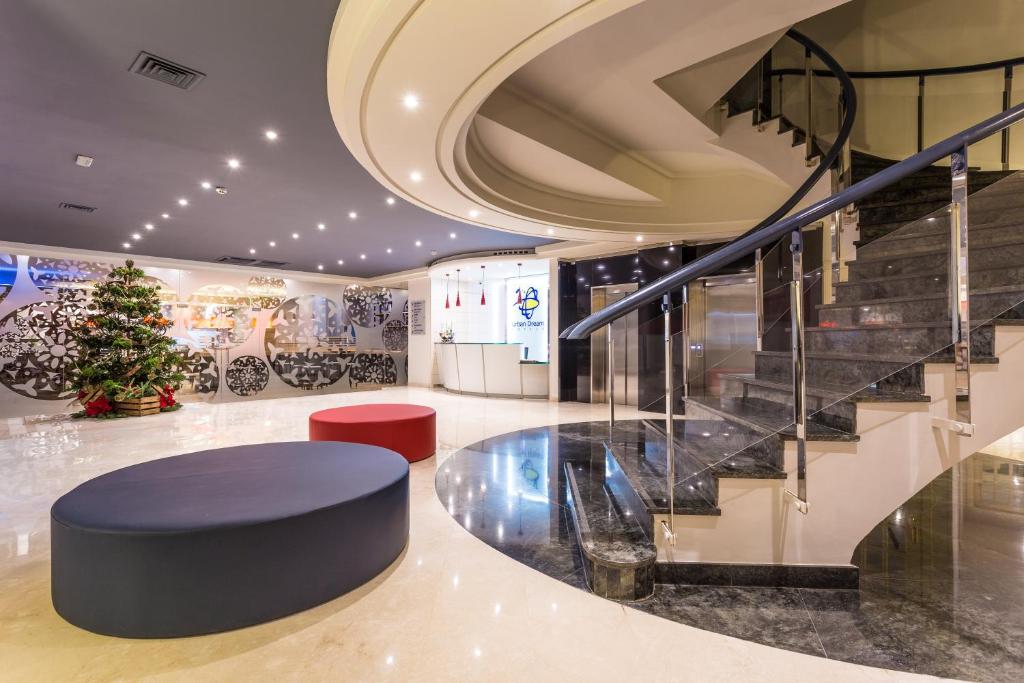 アーバン ドリーム グラナダ ホテル (Urban Dream Granada Hotel) フロント・ロビー