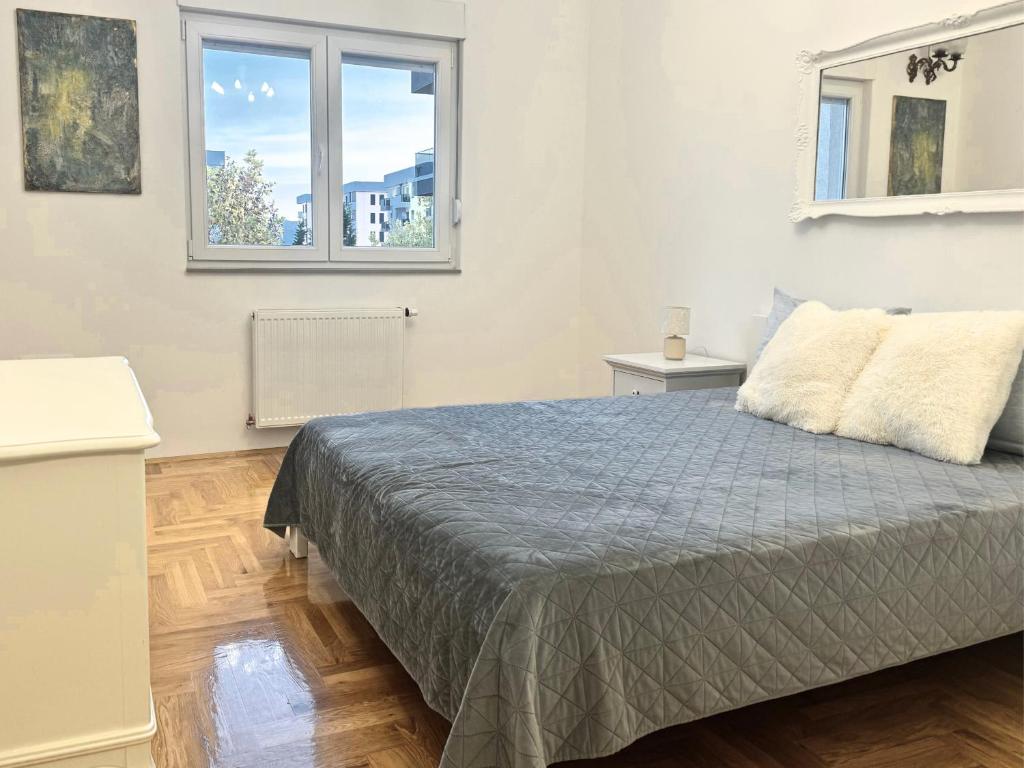 Apartment Lola - 4
