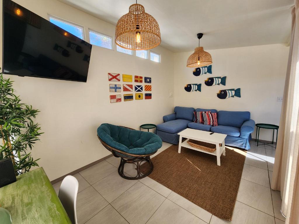 CASA LUCIA - BEACHFRONT HOUSE - 4