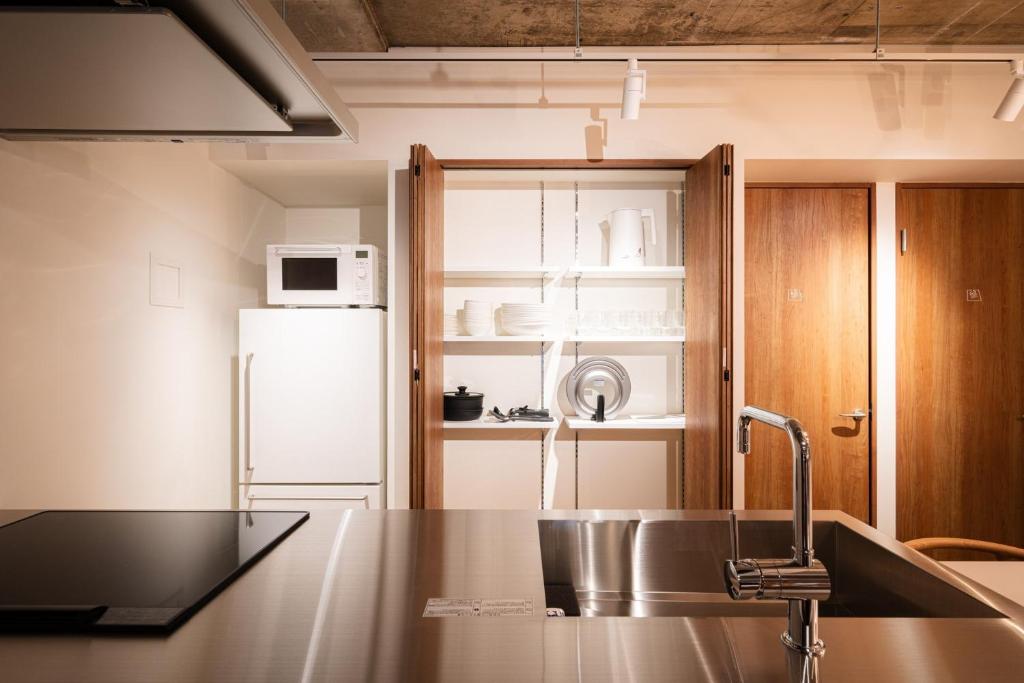 MANGA ART HOTEL, BAKUROCHO - Vacation STAY 24863v
