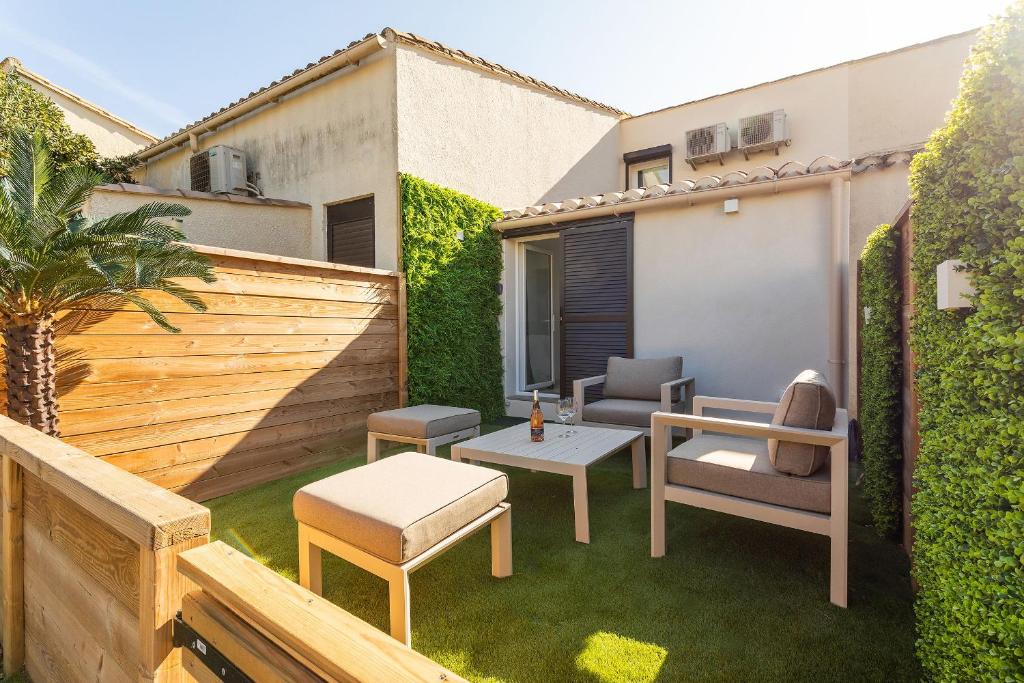 Greenwood - Villa design 2 chambres terrasses Heliovillage - Village Naturiste - 4