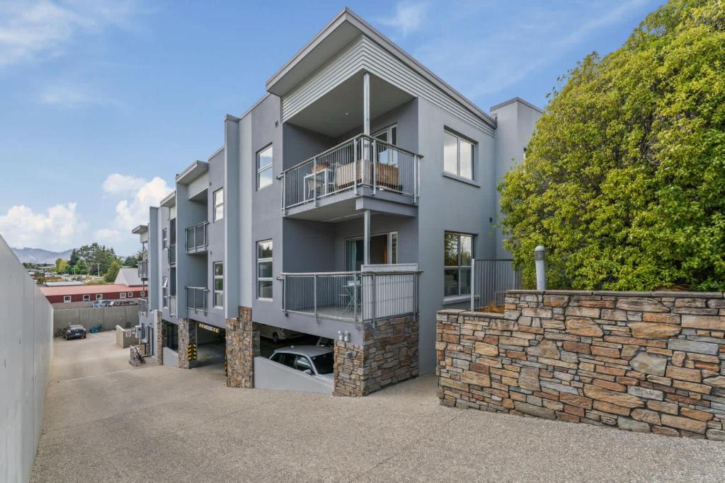 Edge of Heaven, Wanaka