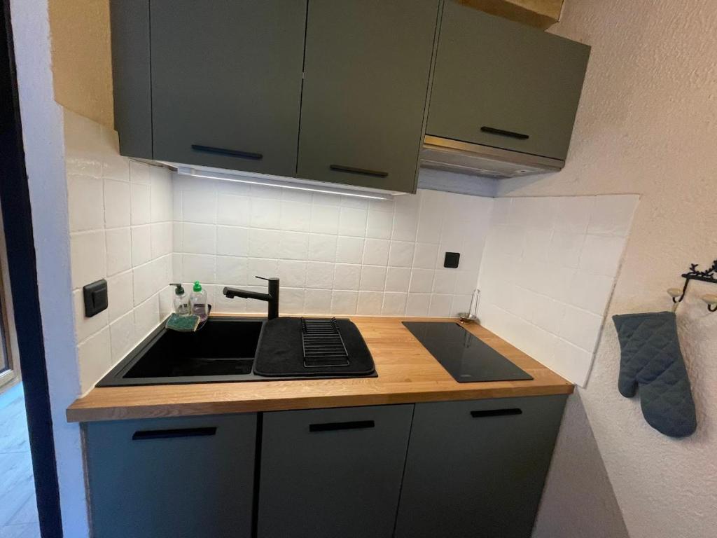 Charmant duplex rénové, terrasse sud, 2 chambres, près des commerces - FR-1-464-240 - 4