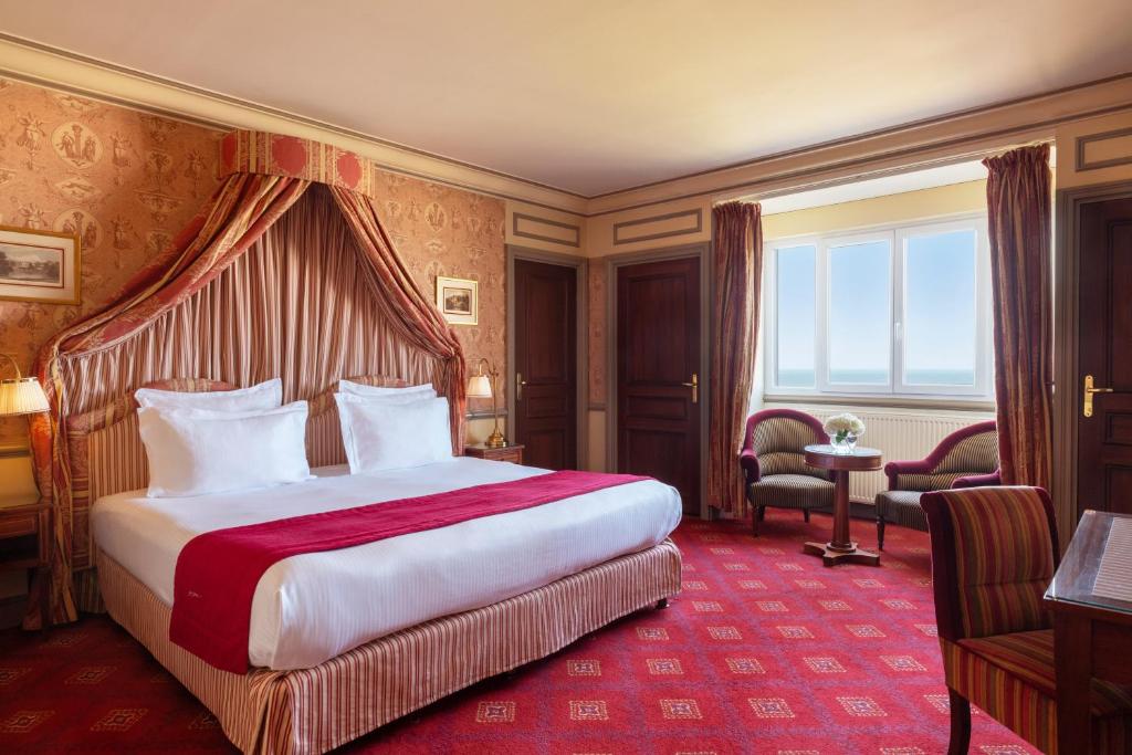 Hôtel Barrière Le Royal Deauville - 4