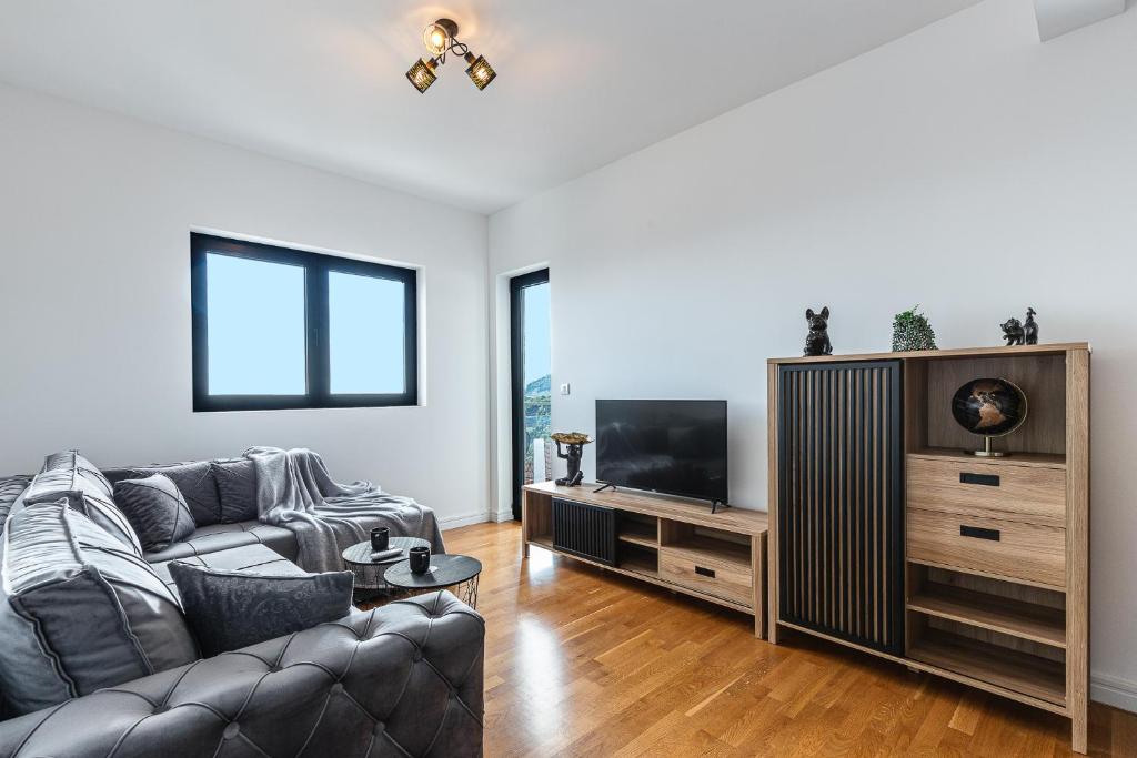 Olive Tree Apartments - 3