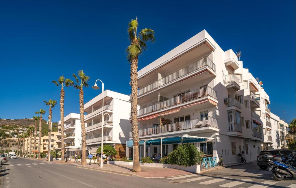 Stunning Apartment In Almuñecar - 1