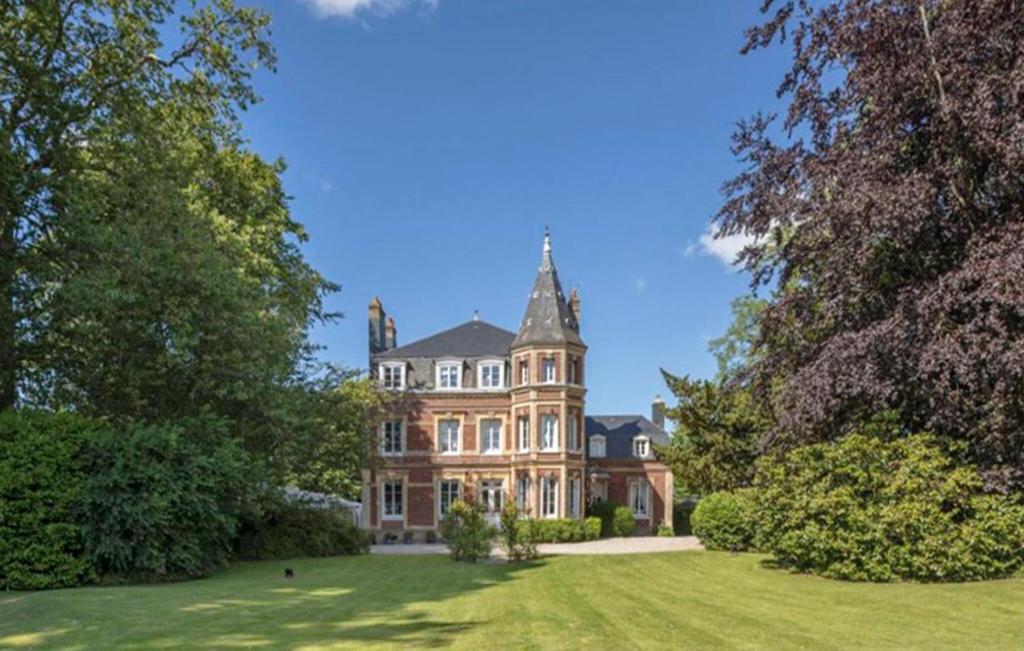 Stunning Home In Luneray With Wifi, Luneray