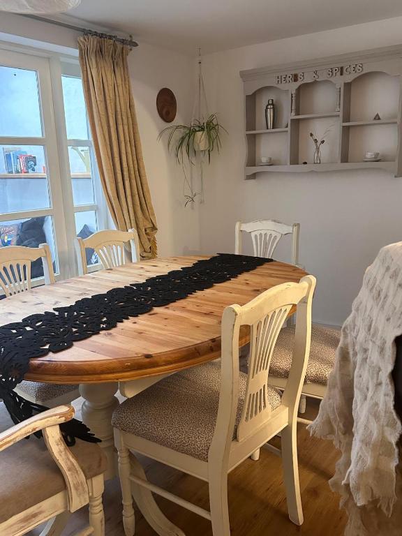 Holly Tree Cottage in Glastonbury photo 4
